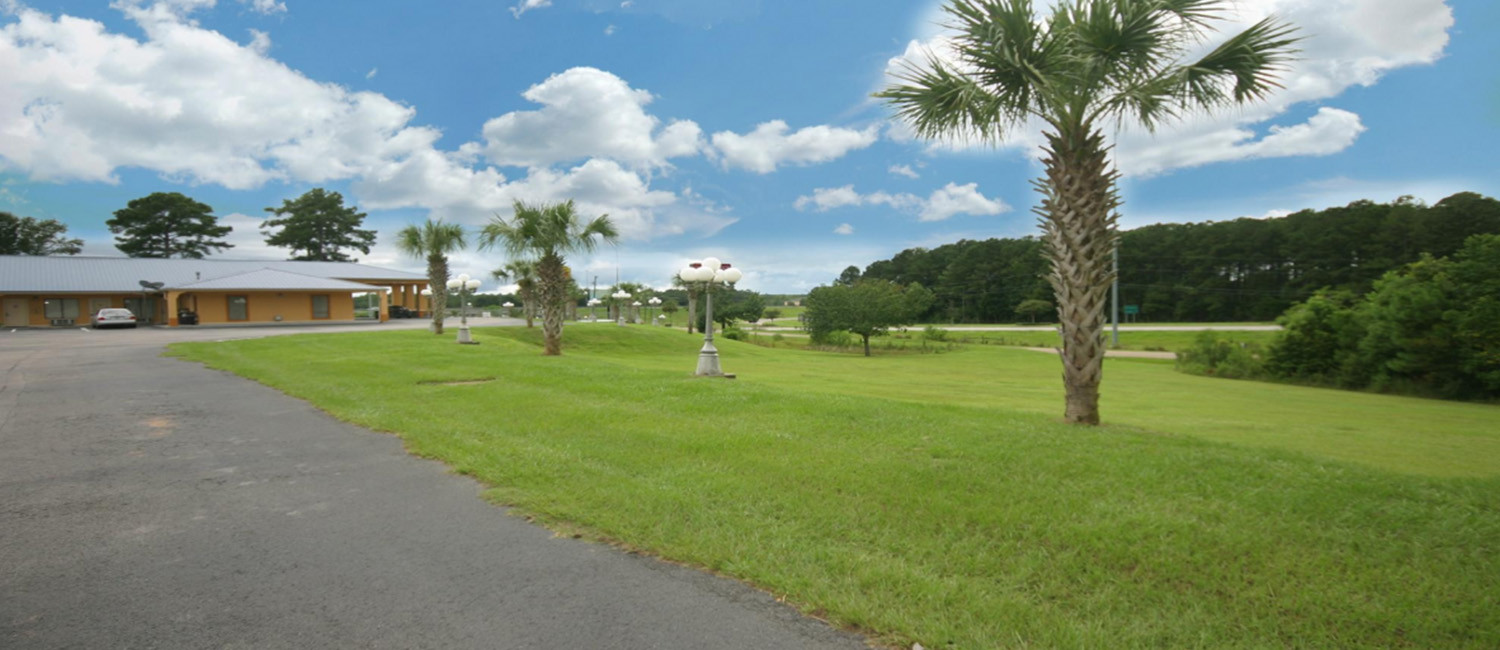 Budget-friendly Hotel In Defuniak Springs