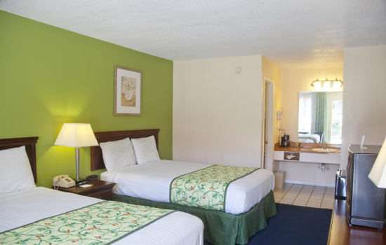 DAYS INN BY WYNDHAM DEFUNIAK SPRINGS - 2 Double Beds